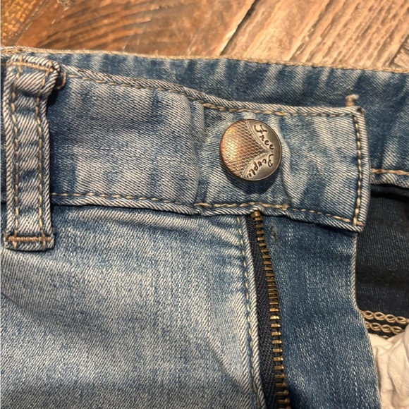 Free People Light Wash Skinny Denim Pants in size 27 - Picture 7 of 16